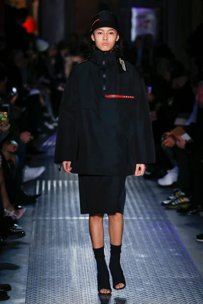 Look 46